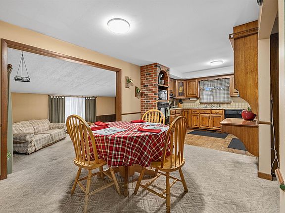 5th image of 214 Betz Rd