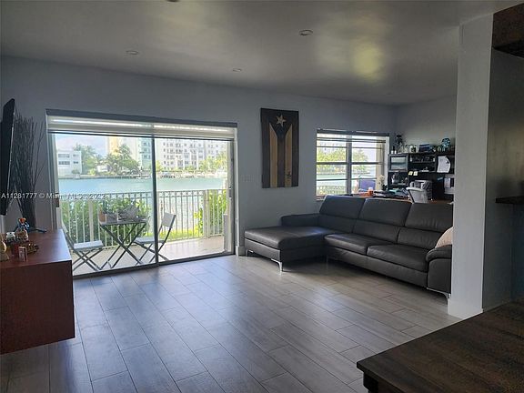 3rd image of 7946 East Dr APT 101