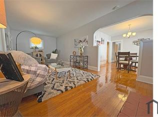 3752 Northampton Rd, Cleveland Heights, OH 44121