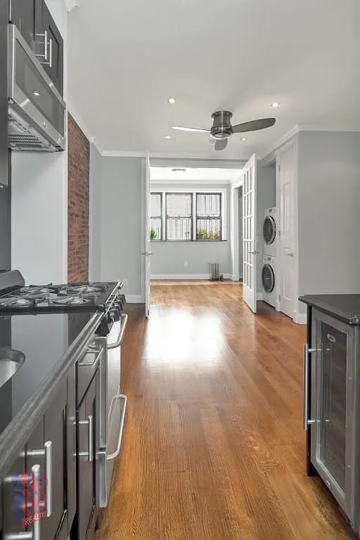 145 East 26th Street — Photo 2