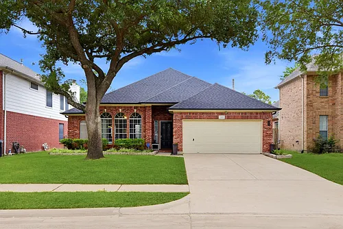 2105 Mossy Trail Dr Photo 1