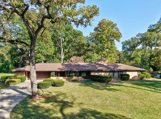 108 Forest Park Rd, Ottawa, IL 61350