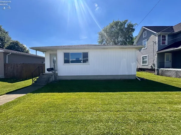 349 N Buckeye St, Bellevue, OH 44811