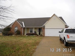 28440 S Kaela Dr, Inola, OK 74036