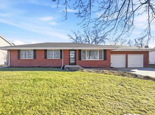 107 Surrey Ave, Council Bluffs, IA 51503