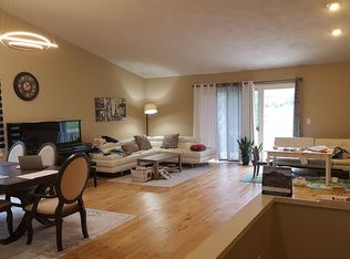 6220 The Hamlet, Jamesville, NY 13078