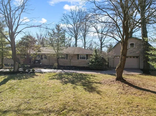 42 Lakeland Dr SW, Etna, OH 43068