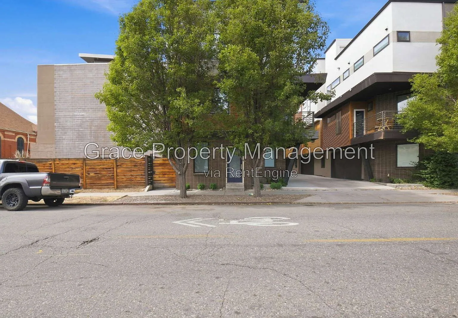 3 bed, 3.0 bath, 1939 sqft, $4,475 — Photo 3