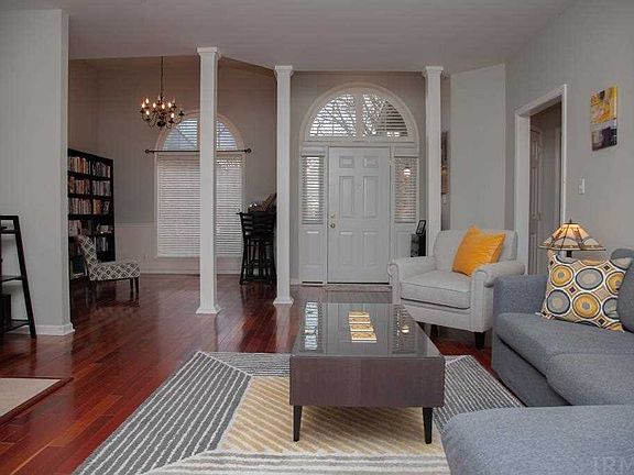 4th image of 3366 Westhampton Dr