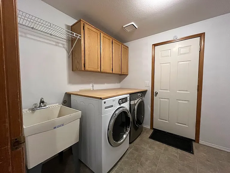 6916 NE 17th Ave — Photo 25