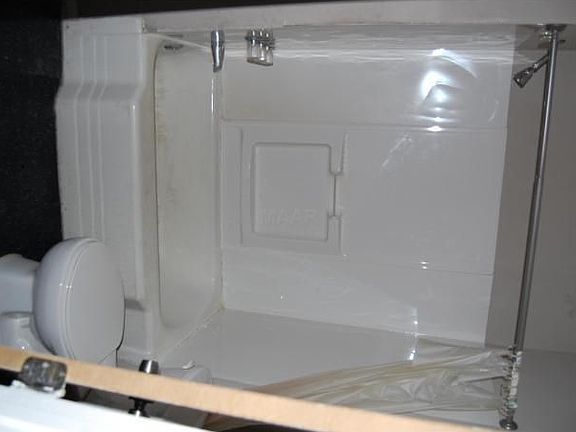 2nd image of 610 Huron Ave