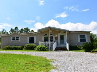 1335 Moon Ct, Southport, FL 32409