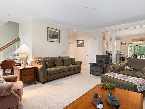 2nd image of 28504 Sawgrass Ct