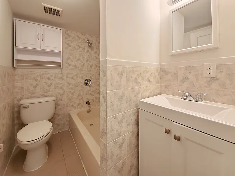 116 E 31st St #2F — Photo 6