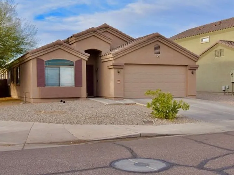 10540 W Pima St — Photo 1