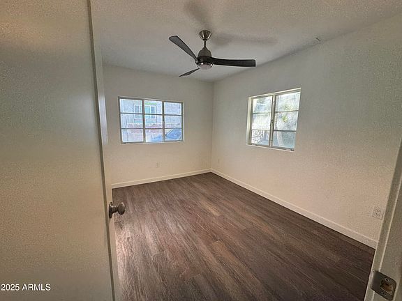 4th image of 184 S Kent Street