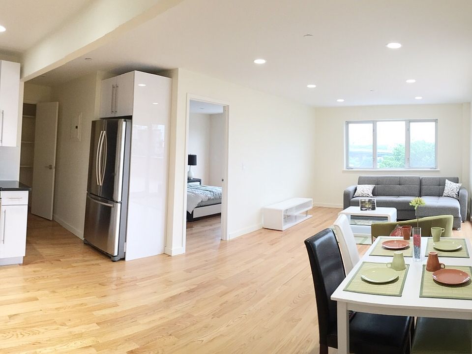 1st image of 2315 Astoria Blvd #F7