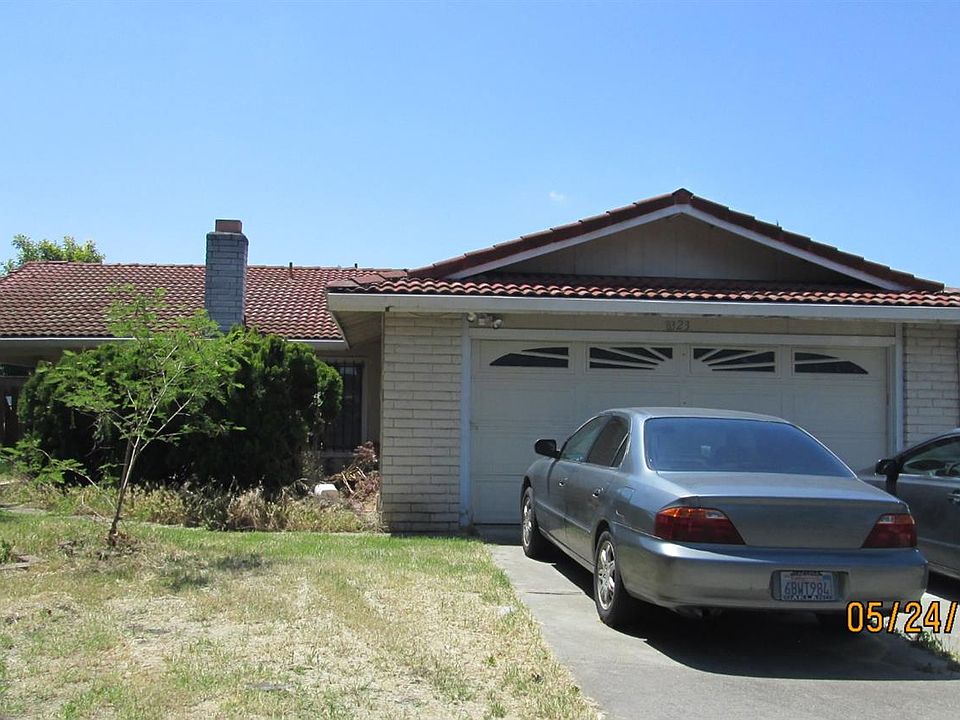 1st image of 8323 Cherbourg Ct