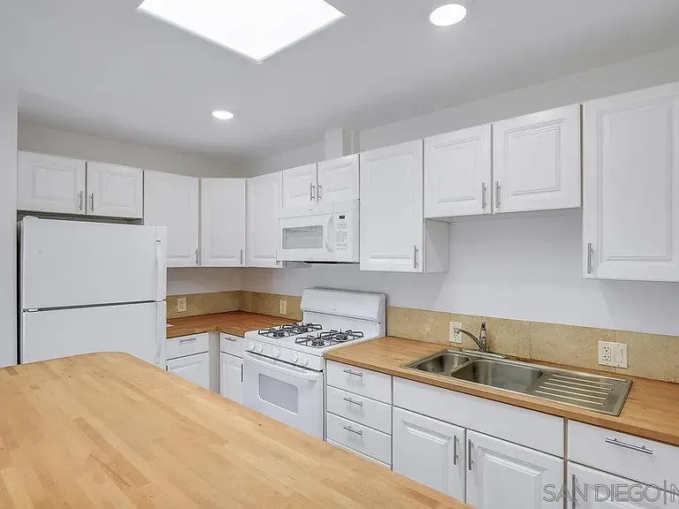 4618 Marlborough Dr #1/2 — Photo 9