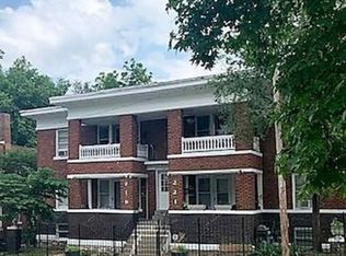 215-217 W 37th St APT 213G, Kansas City, MO 64111