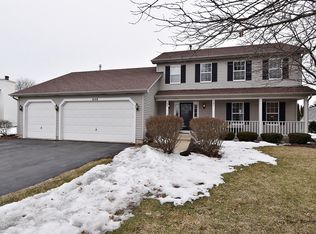 648 S Cambridge Ave, Elburn, IL 60119