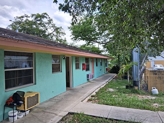 2nd image of 1761 2nd Ave N #2