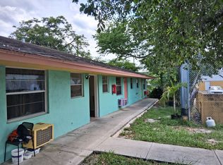 1761 2nd Ave N, Lake Worth, FL 33460