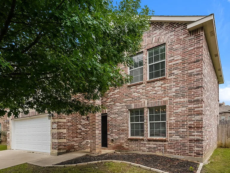 1625 Grassy View Dr — Photo 4