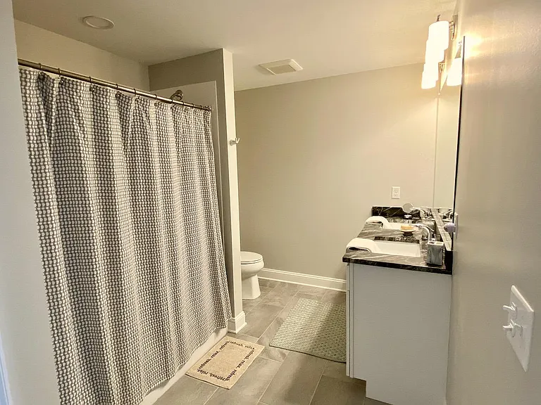 77 Van Dam St #302 — Photo 28