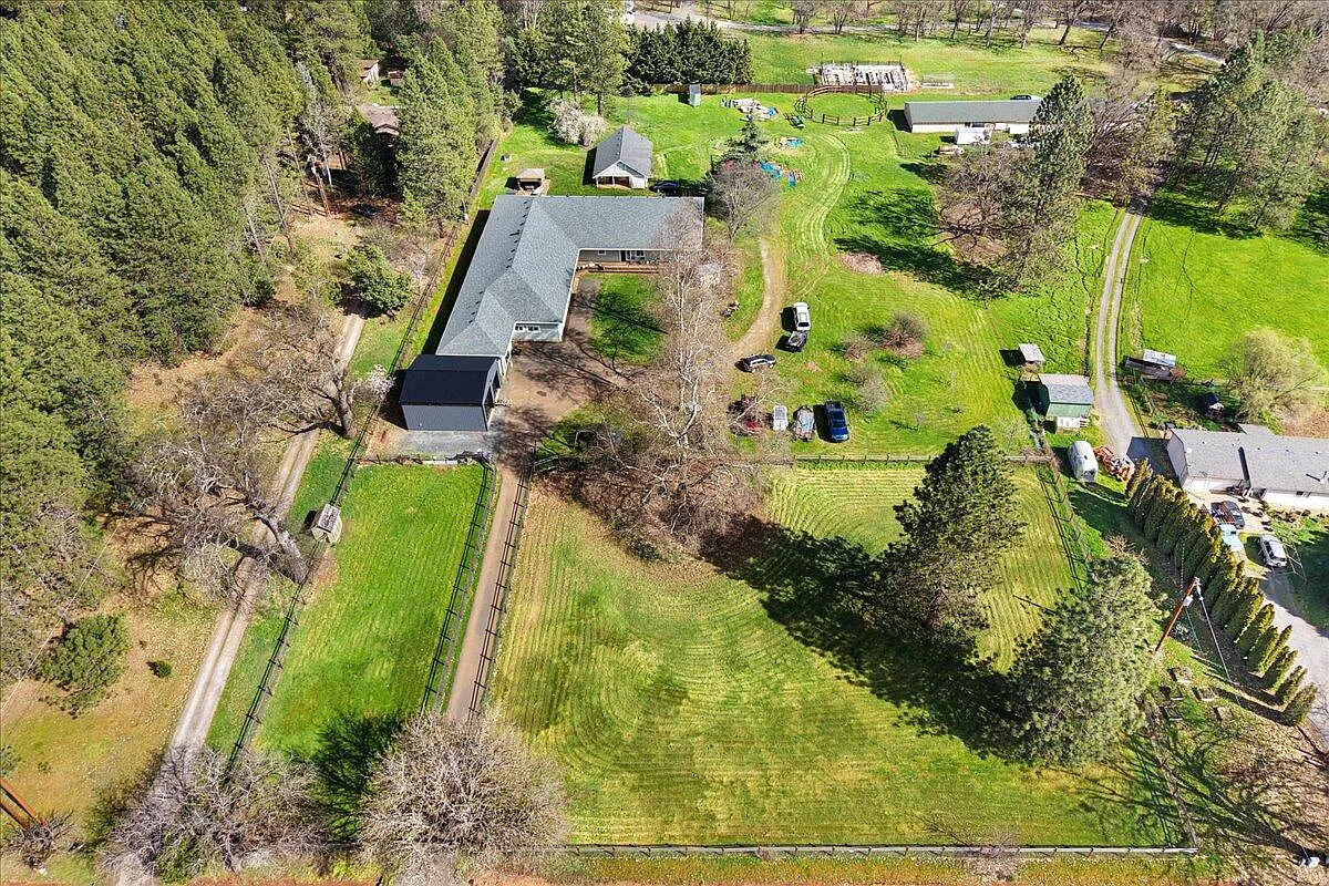 9011 Monument Dr photo 1