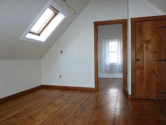 5th image of 172 Southern Ave