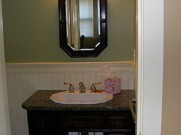 1st Floor Full Bath