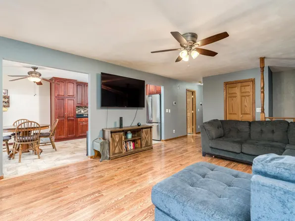 225 20th St NW, Owatonna, MN 55060