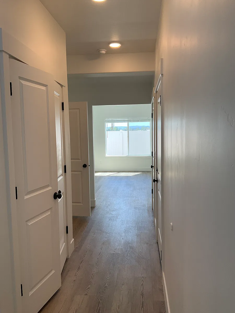 Building Photo - 1240 Jaylee Dr #3