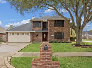 10900 Spruce Dr S, La Porte, TX 77571