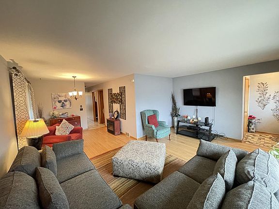 2nd image of 6336 W Eastwood Ave