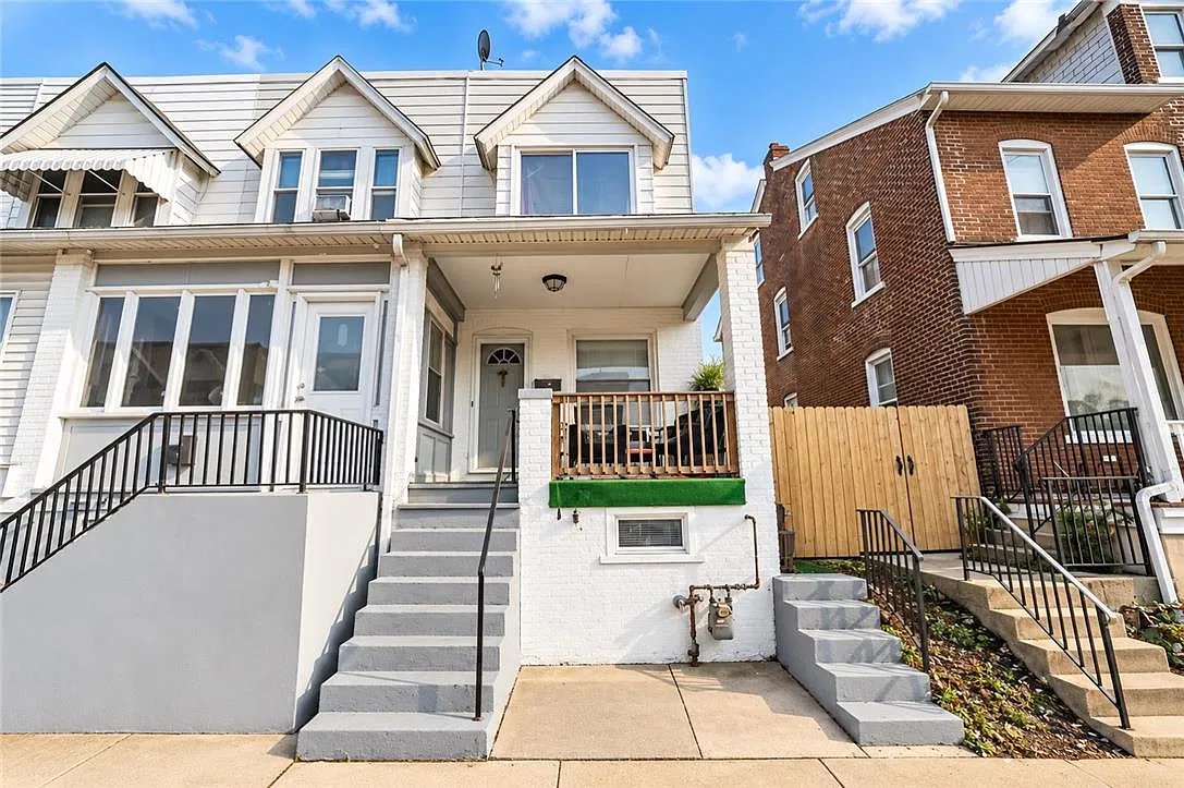 3 bed, 1.0 bath, 1844 sqft, $2,250 — Photo 1