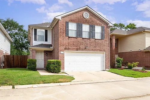 8252 Golf Green Cir Photo 1 8252 Golf Green Cir Photo 1