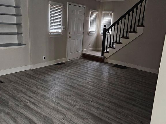 2nd image of 303 Wonderly Ave