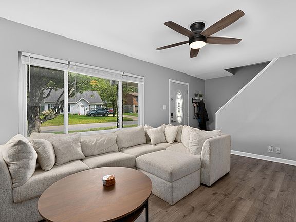 4th image of 8420 Persimmon Grove Pike