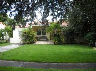 600 Mokena Dr, Miami Springs, FL 33166