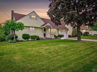 39 Pine Tree Dr, Colonia, NJ 07067