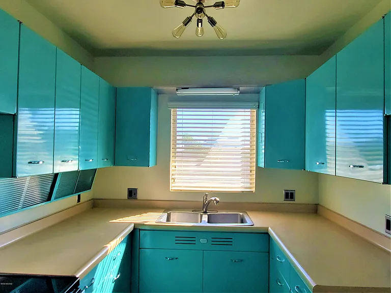 1746 E Copper St — Photo 13