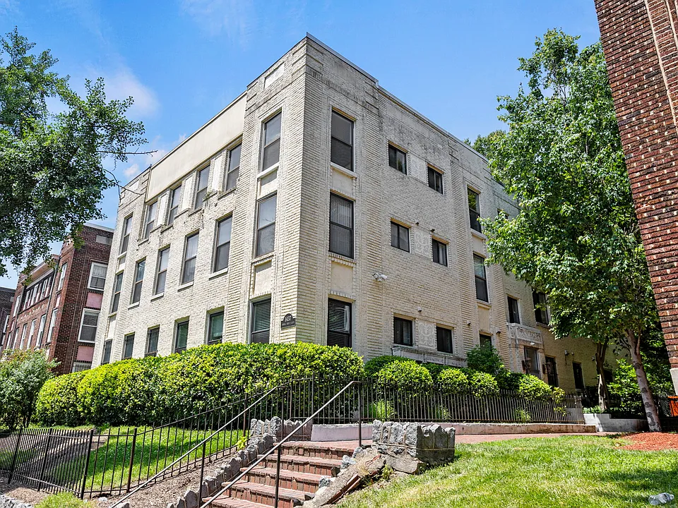 1437 Spring Rd NW #21