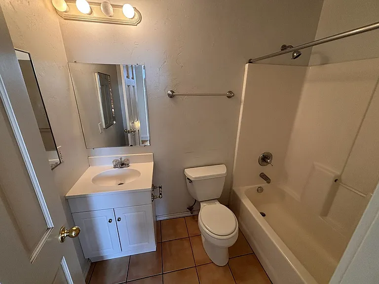 101-107 W Bridge St #1 — Photo 9