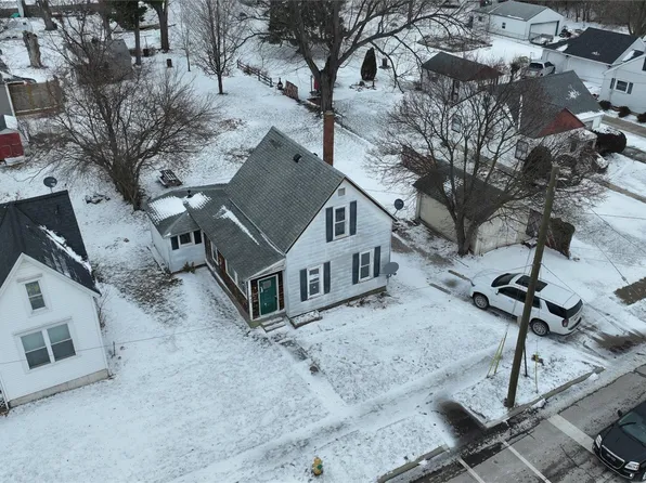 403 E King St, Owosso, MI 48867