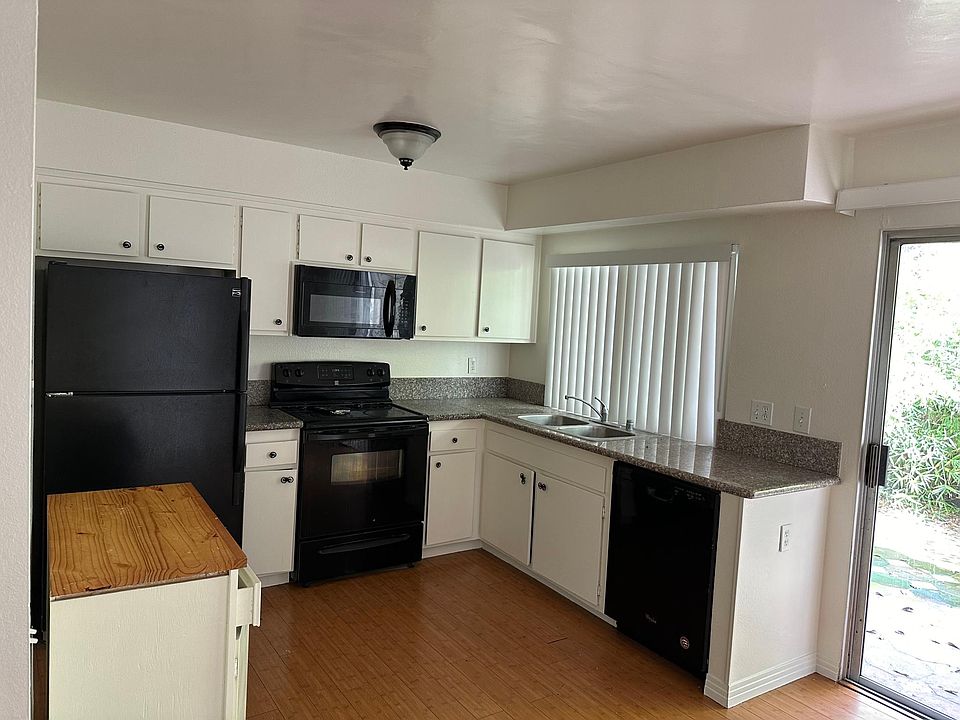 1st image of 8085 Caminito De Pizza Unit F