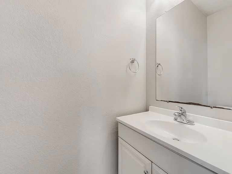 9406 Chimneywood Dr — Photo 10