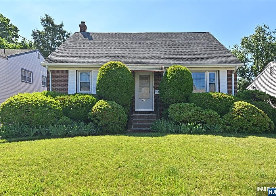 1st image of 468 Bergen Ave