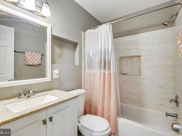 205 Tapawingo Rd SW — Photo 22